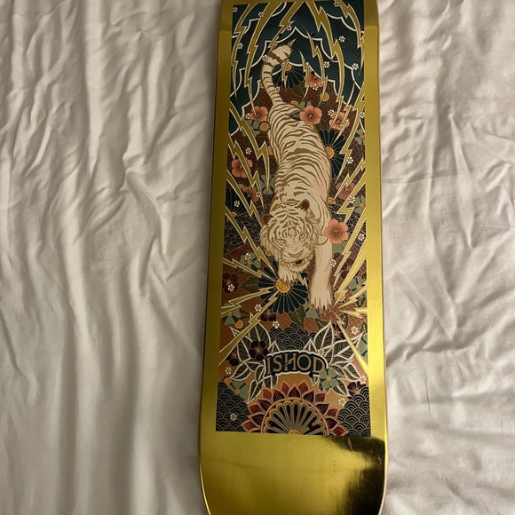 Real Ishod Priscilla Wilson White Tiger Skate Deck - NWT - Picture 3 of 5